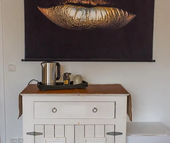 Bed and breakfast Koffie- En Eethuis De Heerlijckheid